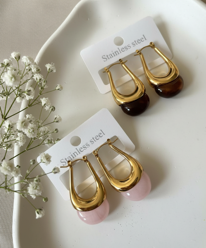 گوشواره رزینی مدل اشک با پایه ضد حساسیت با آبکاری رودیوم